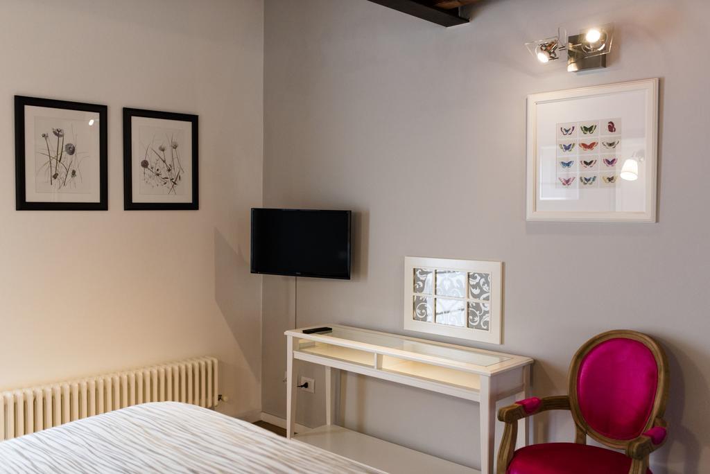 Duomo Guesthouse Piacenza Phòng bức ảnh